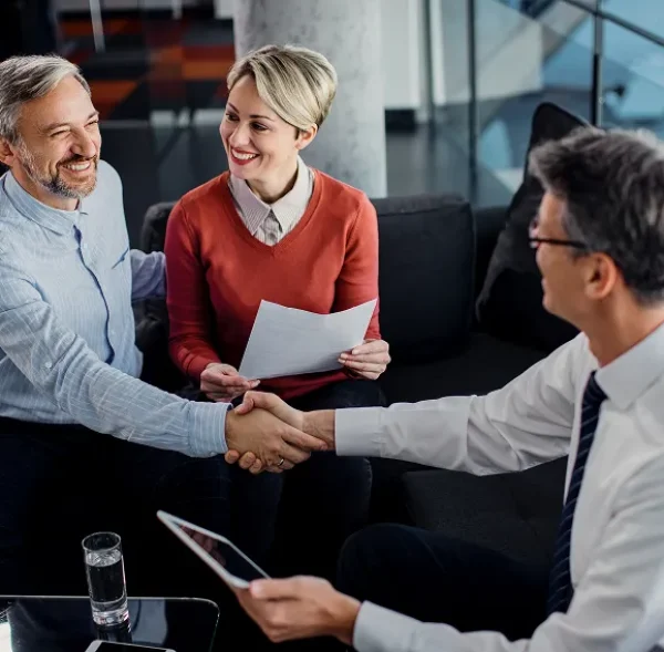 2021-02-16-3mbf91ukl7xe2fr-4vUq_qY3k-man sat at home office desk with headset on 1